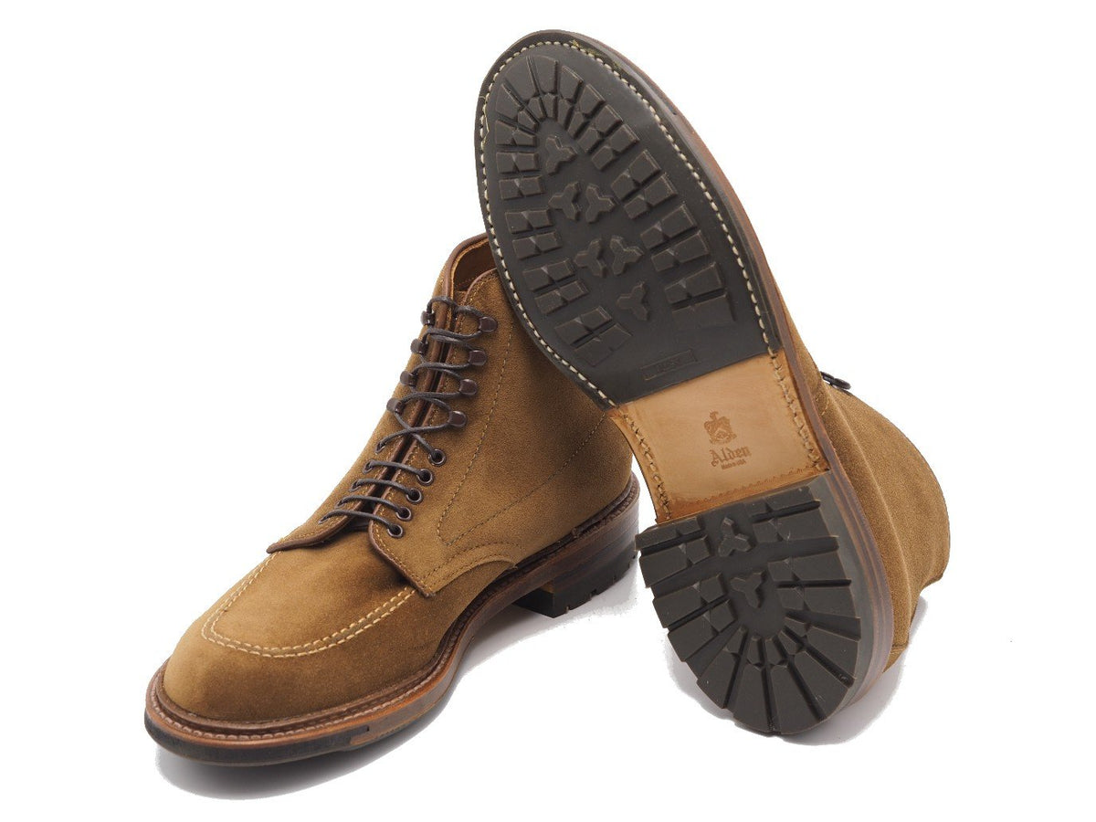 Commando sole of Alden Indy boot in snuff suede