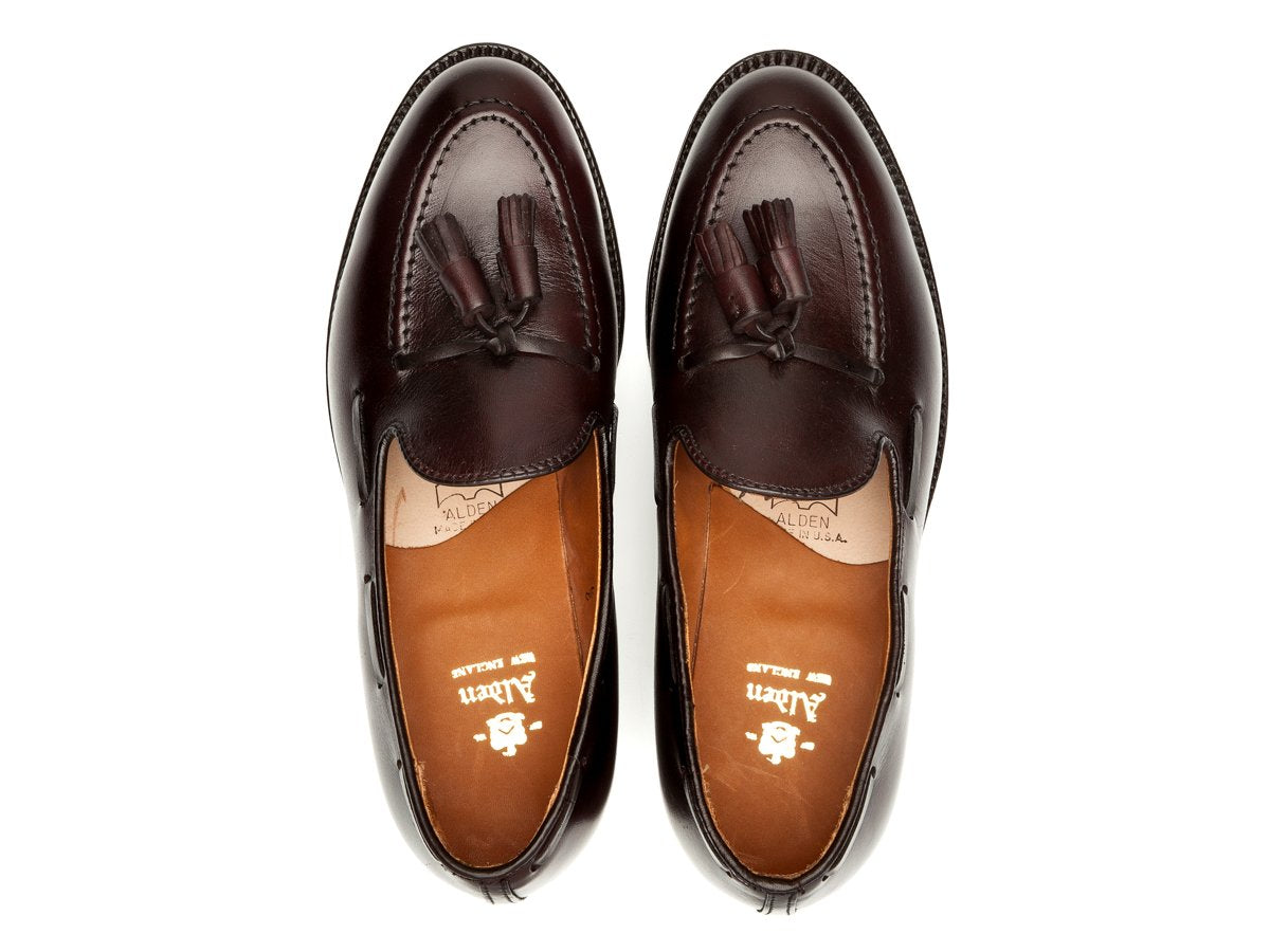 Top view of E width Alden tassel moccasin loafer in burgundy calf