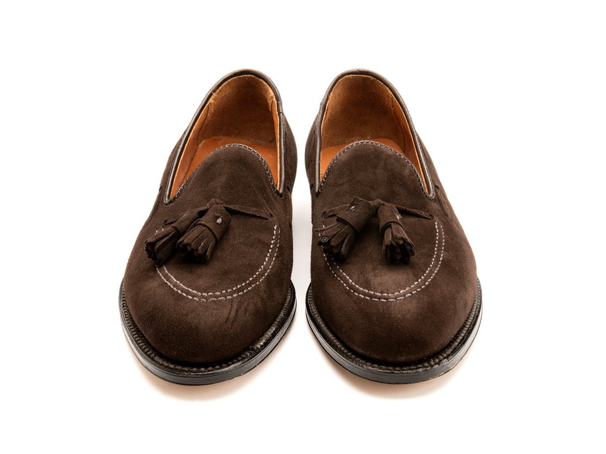 Front view of E width Alden tassel moccasin loafer in mocha kid suede