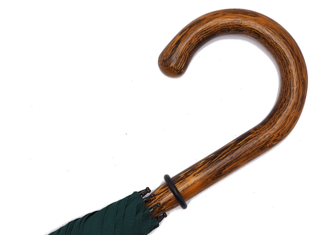 Handle of solid oak Fox Umbrella with ardea canopy