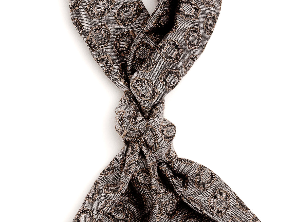 Silk Wool Ascot Grey
