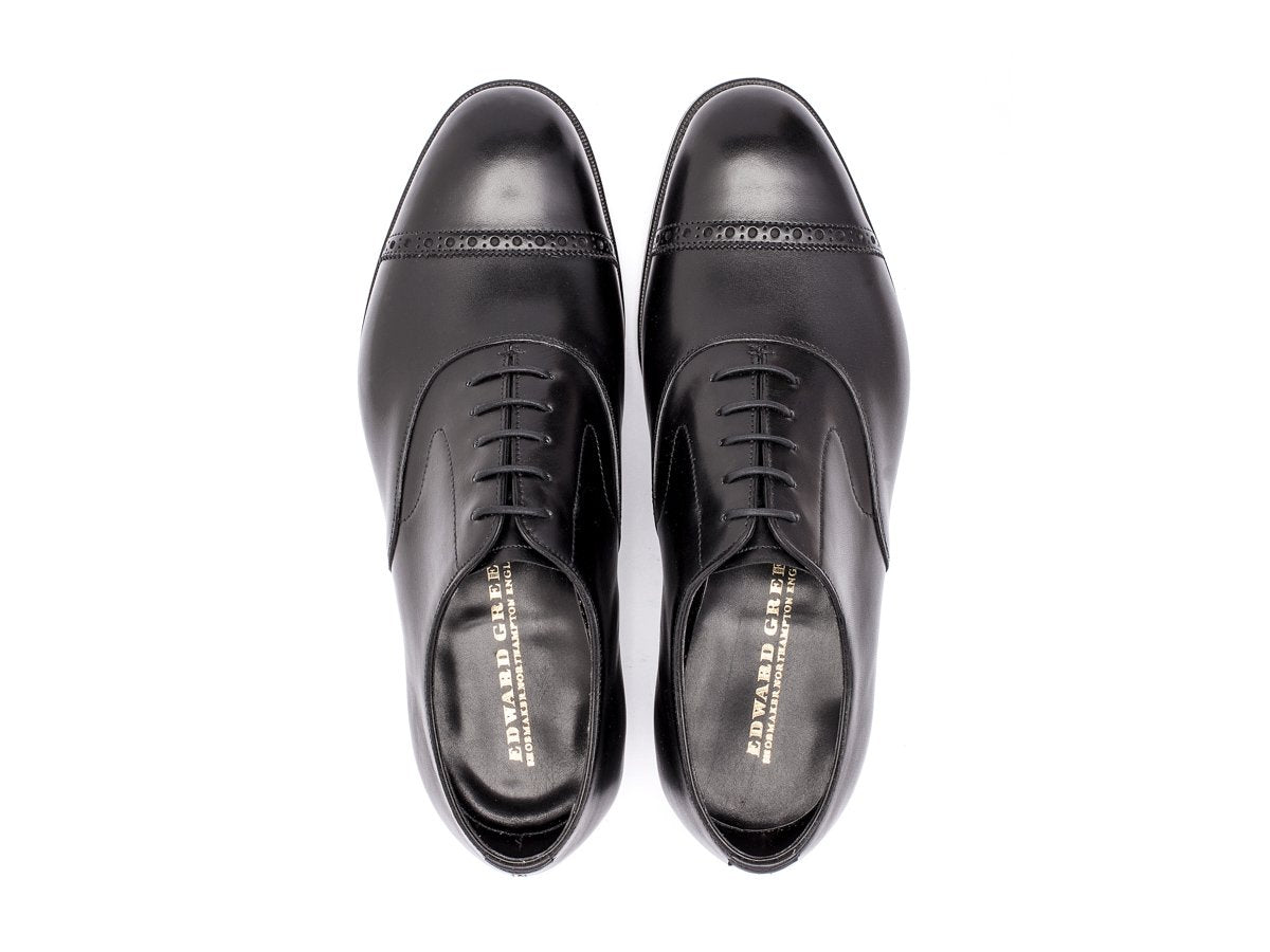 Top view of F width Edward Green Berkeley quarter brogue oxford shoes in black calf