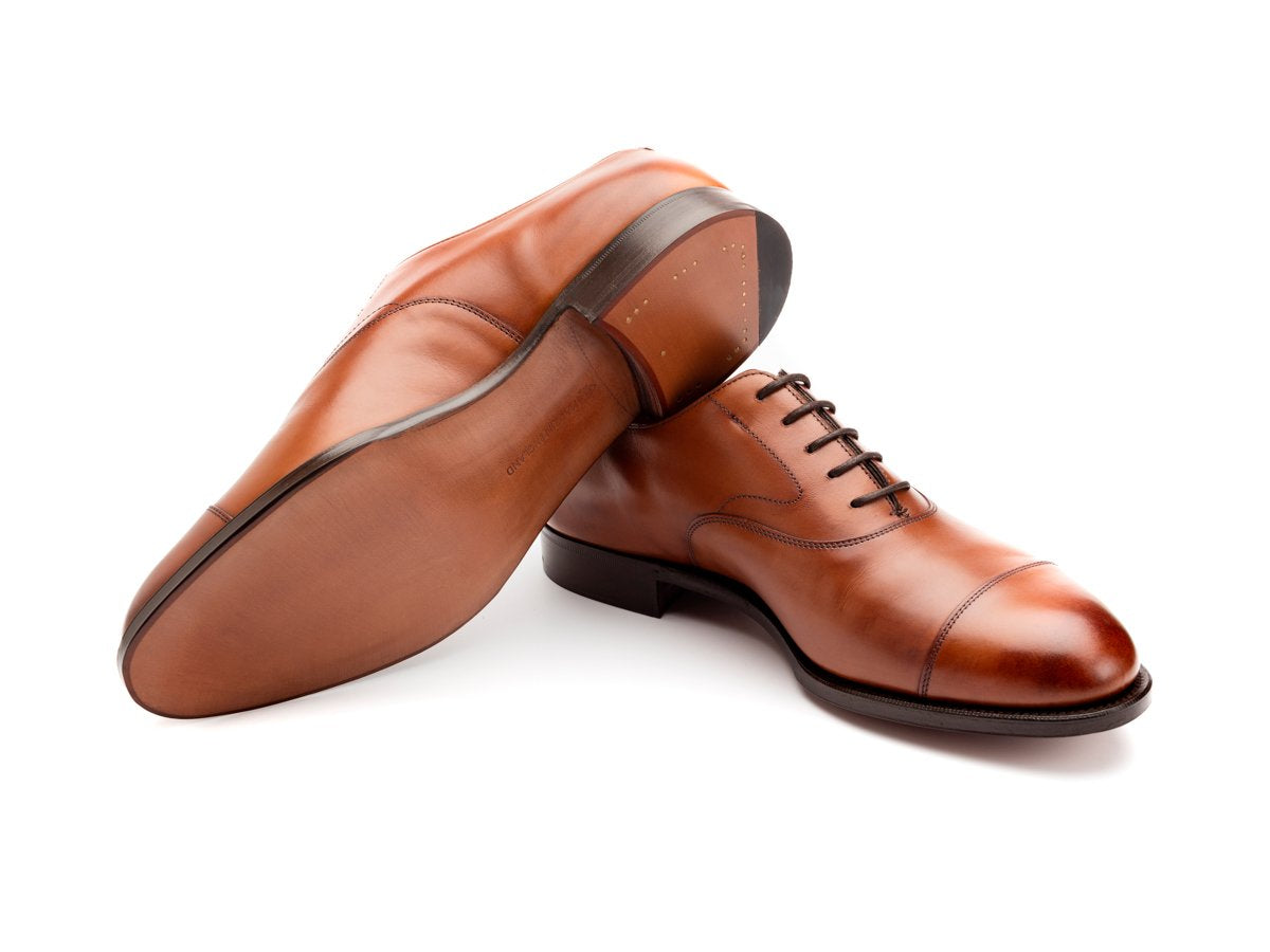 Leather sole of Edward Green Chelsea 202 plain captoe oxford shoes in chestnut antique calf