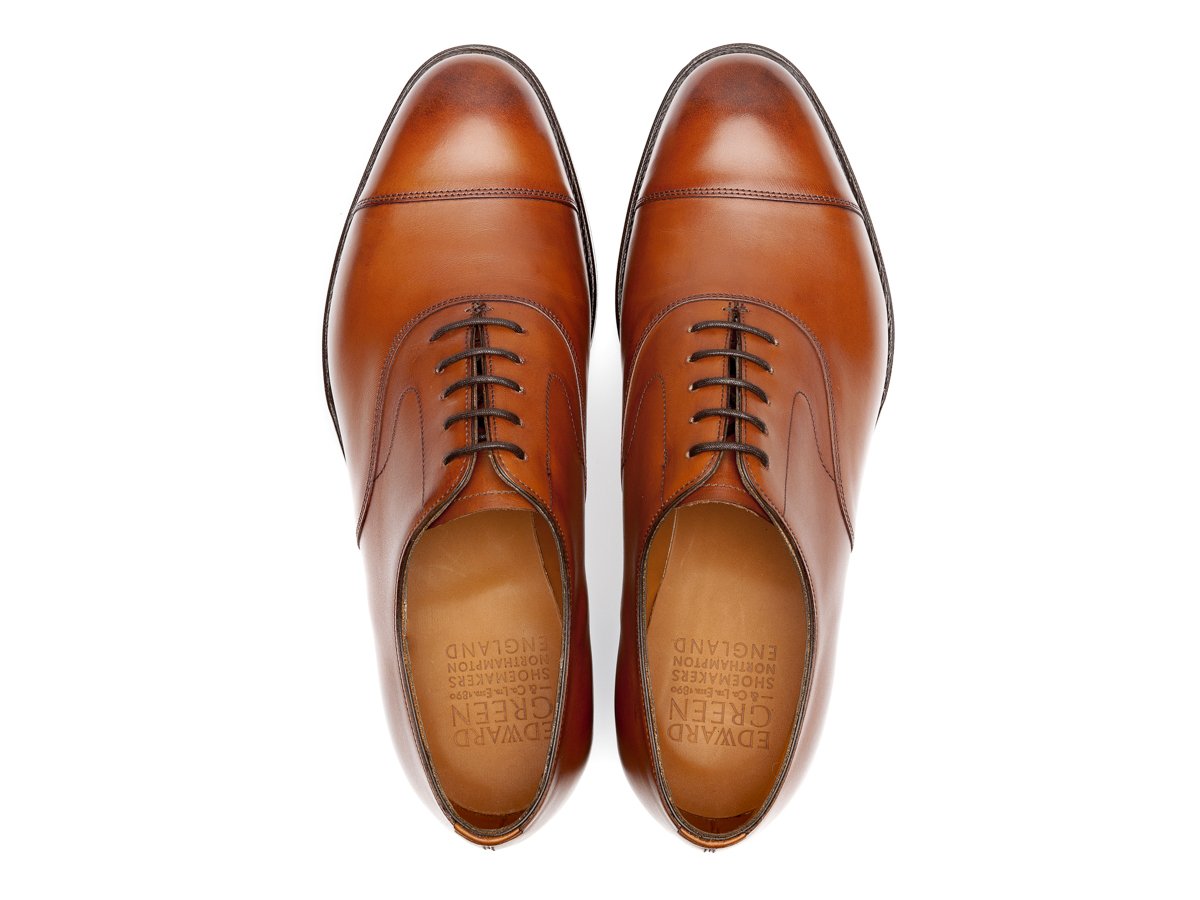 Top view of Edward Green Chelsea 202 plain captoe oxford shoes in chestnut antique calf