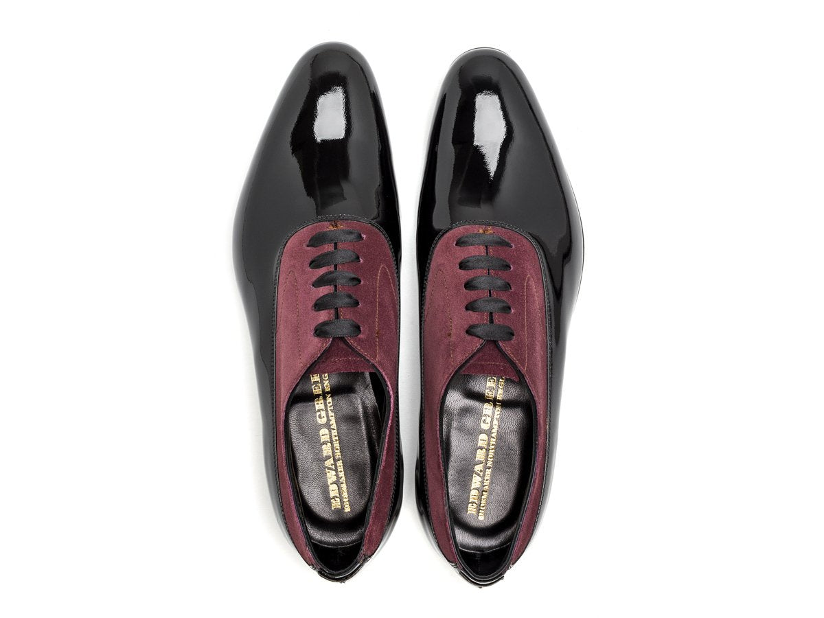 Top view of Edward Green Ifford plain toe balmoral oxford shoes in black patent and claret suede
