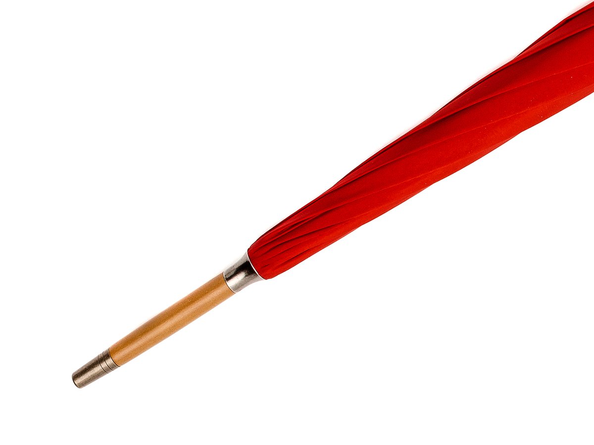 Tip end view of ash handle tube Fox Umbrella with red canopy