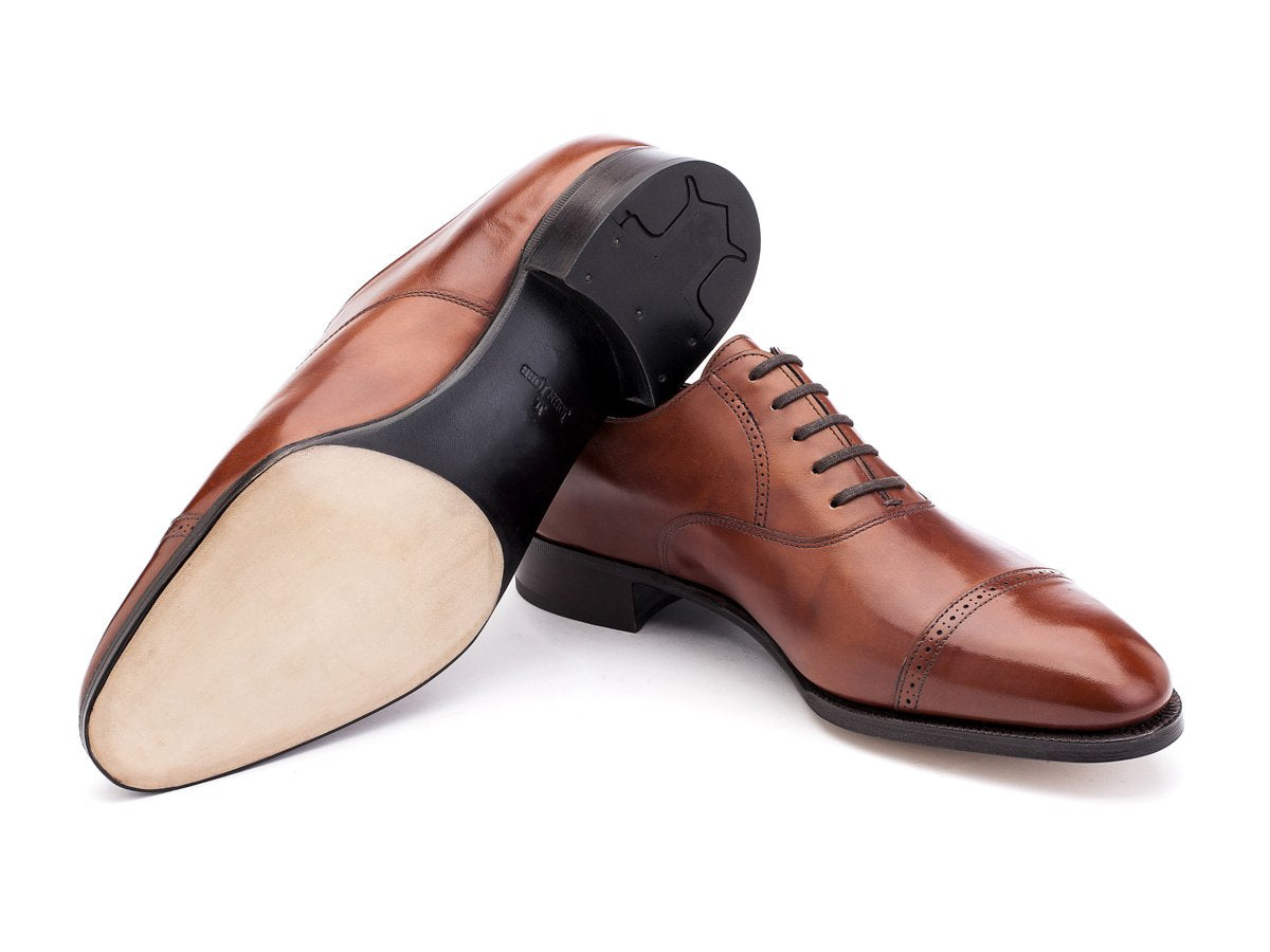 Prestige leather sole of EE width John Lobb Philip II quarter brogue oxford shoes in chestnut misty calf